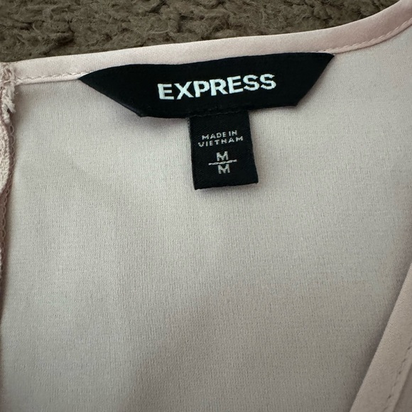 2 FOR $20 Express Light Pink Satin Tunic Top Blouse Short Sleeve M NEW - Picture 2 of 6